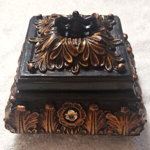 Vintage Dark Wooden Jeweled Trinket Box With Lid Elegant Décor 7x7x5in high